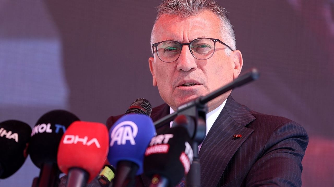 Tarım ve Orman Bakanı Yumaklı'dan Eğitime Destek Vurgusu