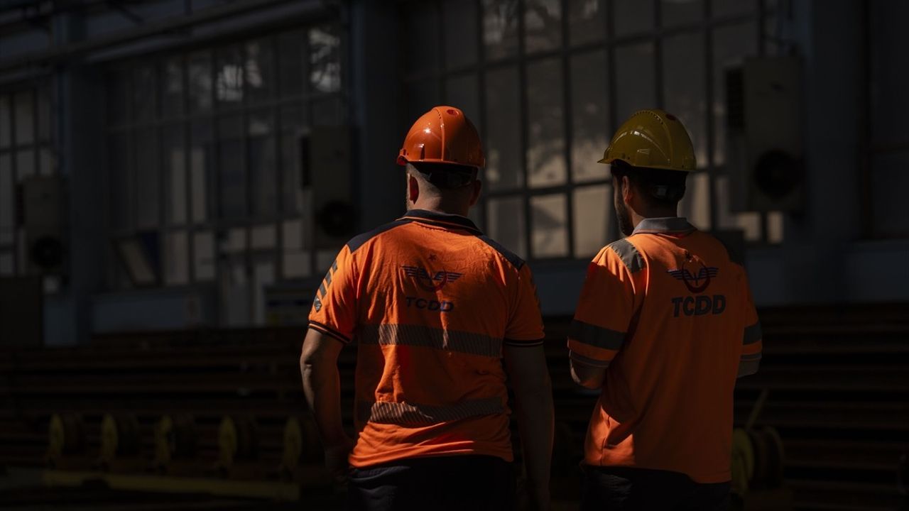 TCDD'nin 169. Yılı: Demir Yolu Emekçilerinin Kesintisiz Çabası