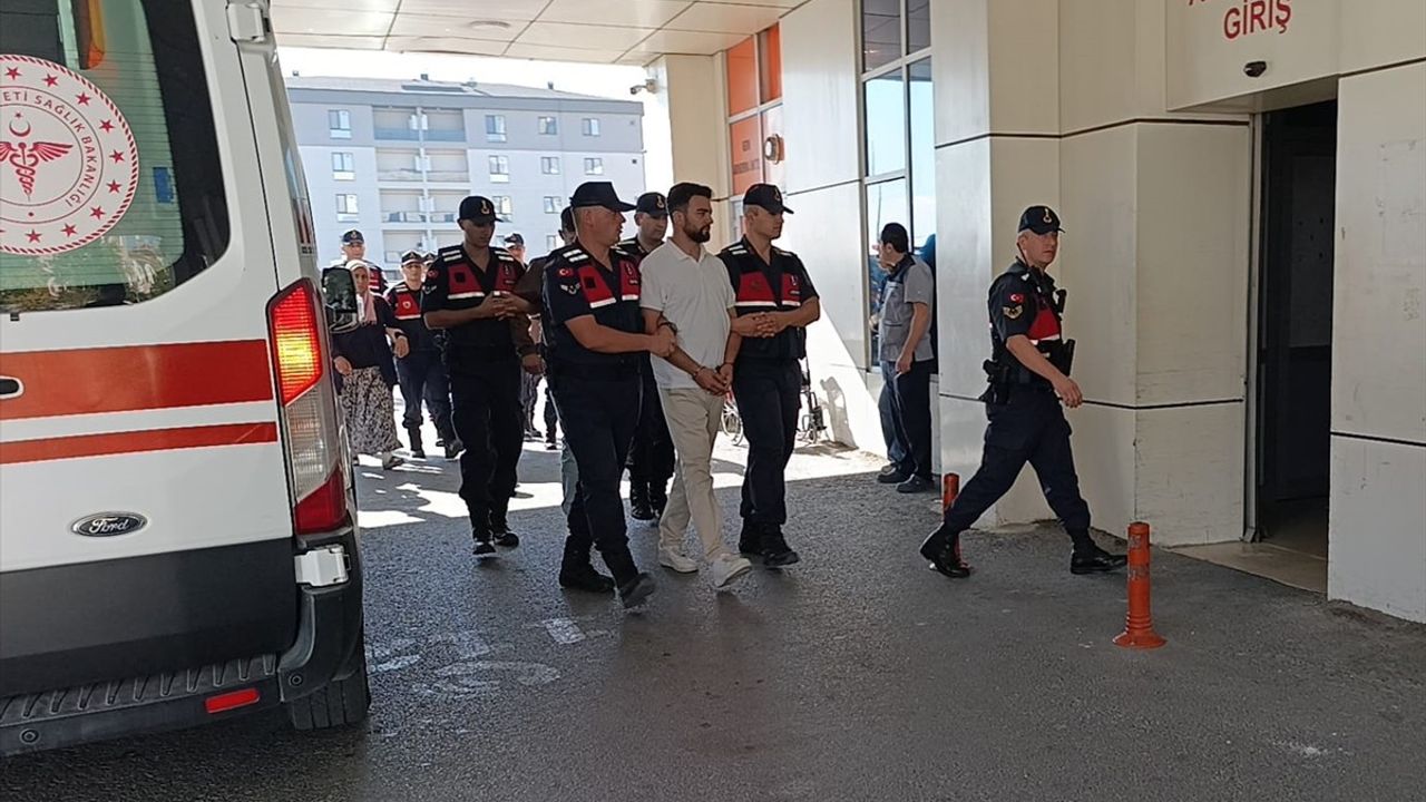 Tekirdağ'da Oğlu Babasını Öldürdü İddiasıyla Tutuklandı