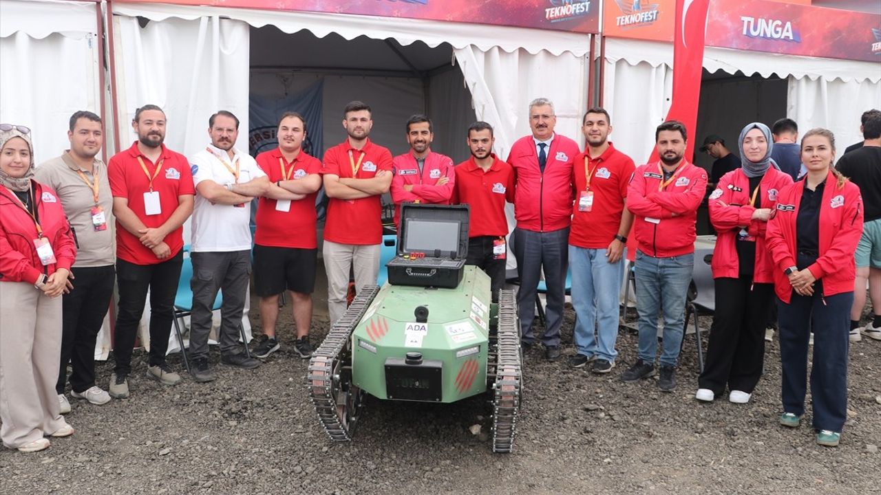 Tekirdağ'da TEKNOFEST İnsansız Kara Aracı Yarışması Devam Ediyor