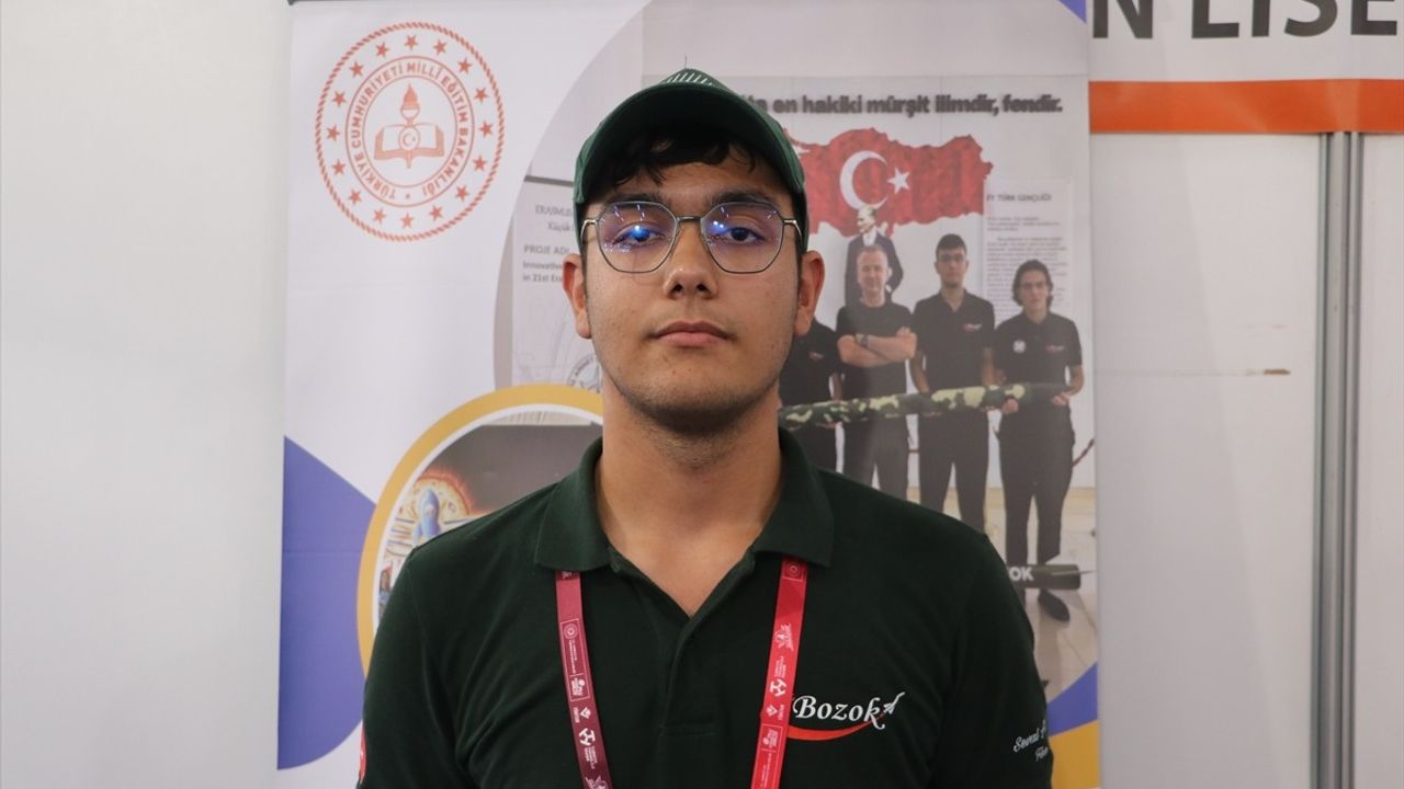 Tekirdağ'daki Öğrenciler Roket Yarışmasında Birinci Oldu