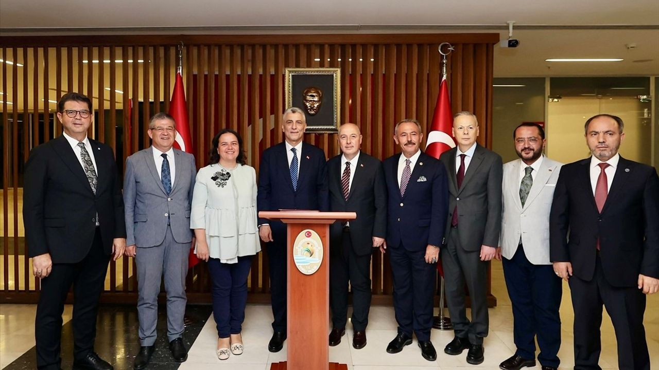 Ticaret Bakanı Ömer Bolat Denizli'de Bir Dizi Ziyaret Gerçekleştirdi