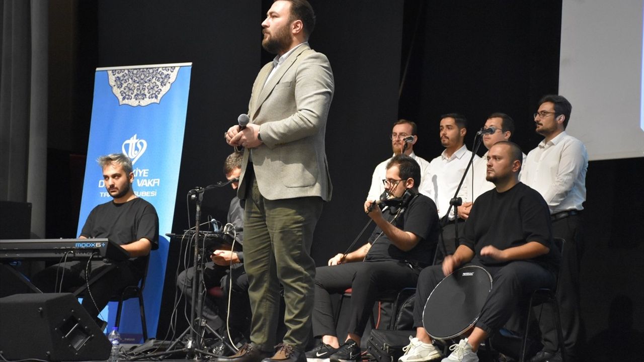 Trabzon'da Peygamberimiz ve Aile Ahlakı Konferansı