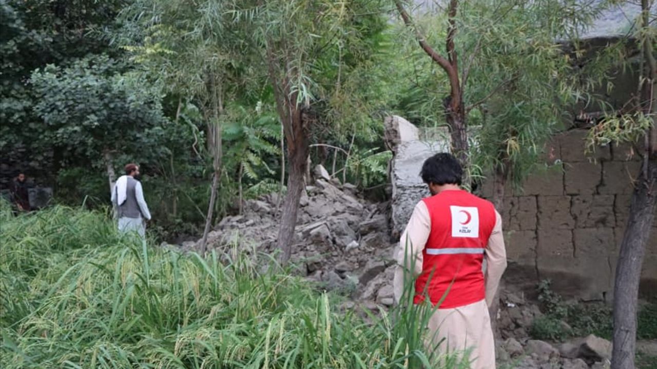 Türk Kızılay'dan Afganistan Depremzedelerine Destek