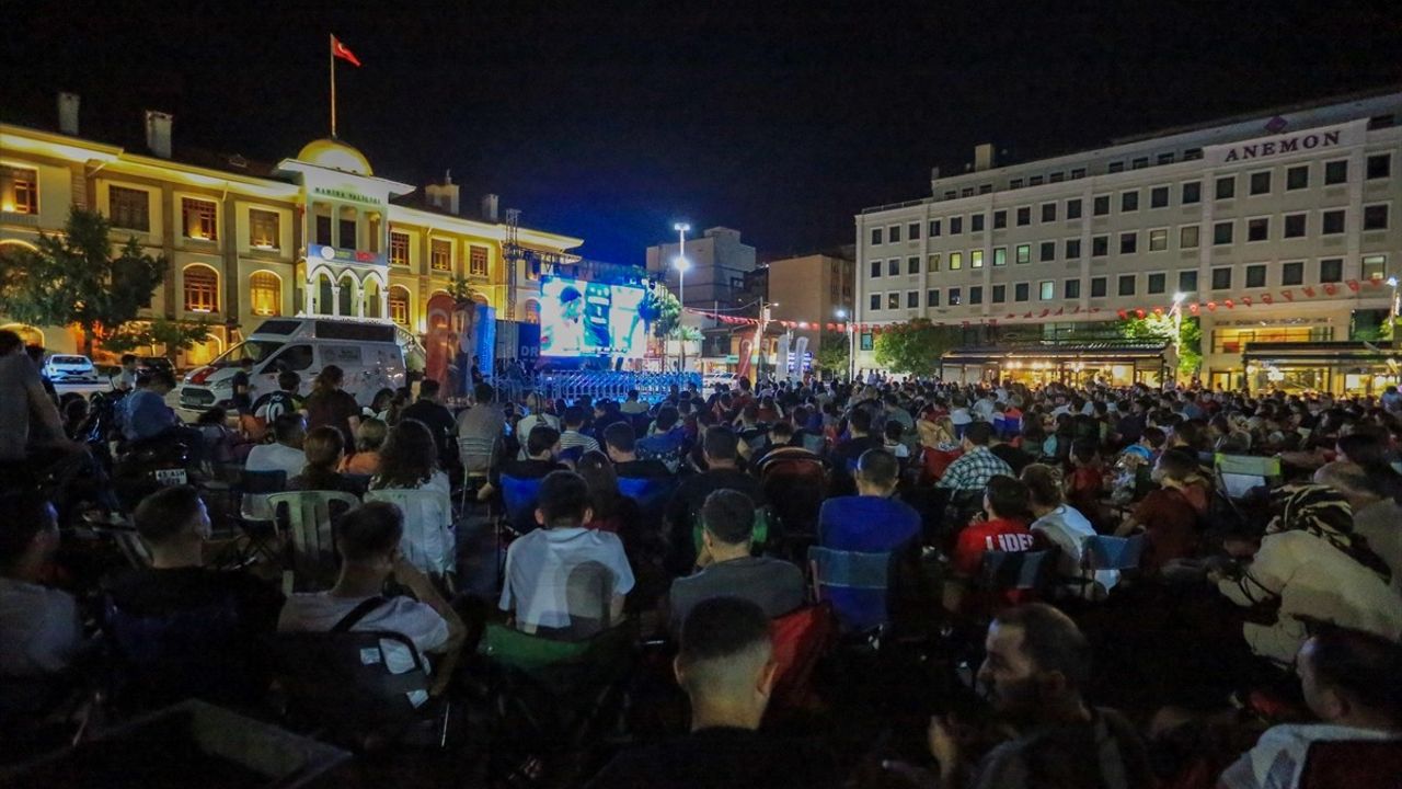 Türkiye-Almanya EuroBasket 2025 Finali Manisa'da Coşkuyla İzlenildi