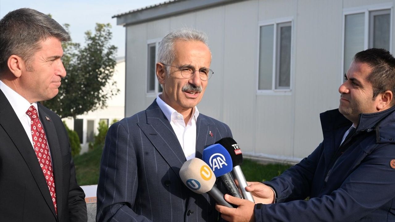 Ulaştırma Bakanı Uraloğlu, Amasya Kara Yolunu İnceledi
