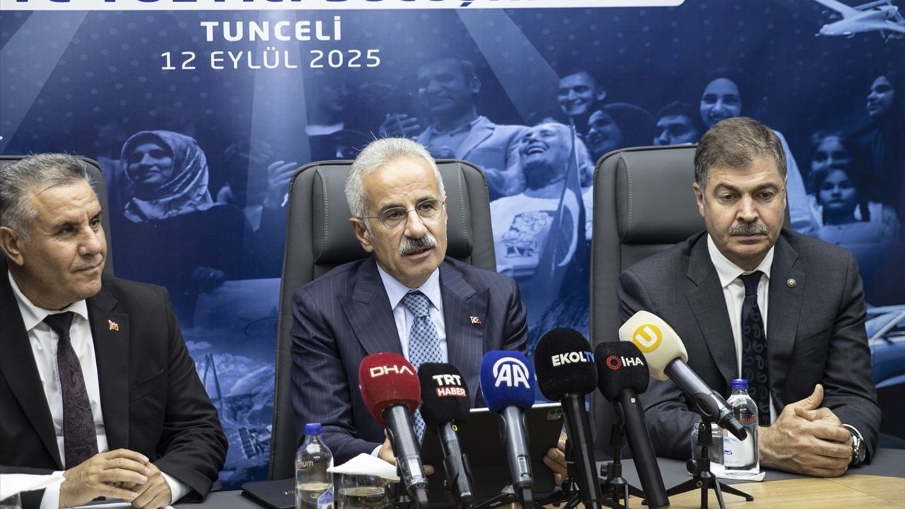 Ulaştırma Bakanı Uraloğlu Tunceli'de Konuştu: 'Terörsüz Türkiye' Vizyonuyla Yeni Bir Dönem Başlıyor