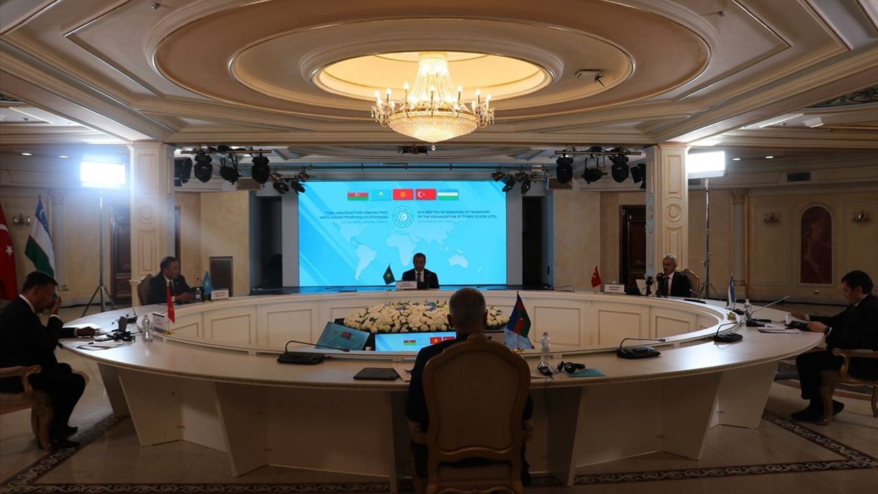 Ulaştırma ve Altyapı Bakanı Uraloğlu Kazakistan'da TDT Toplantısında Vurguladı