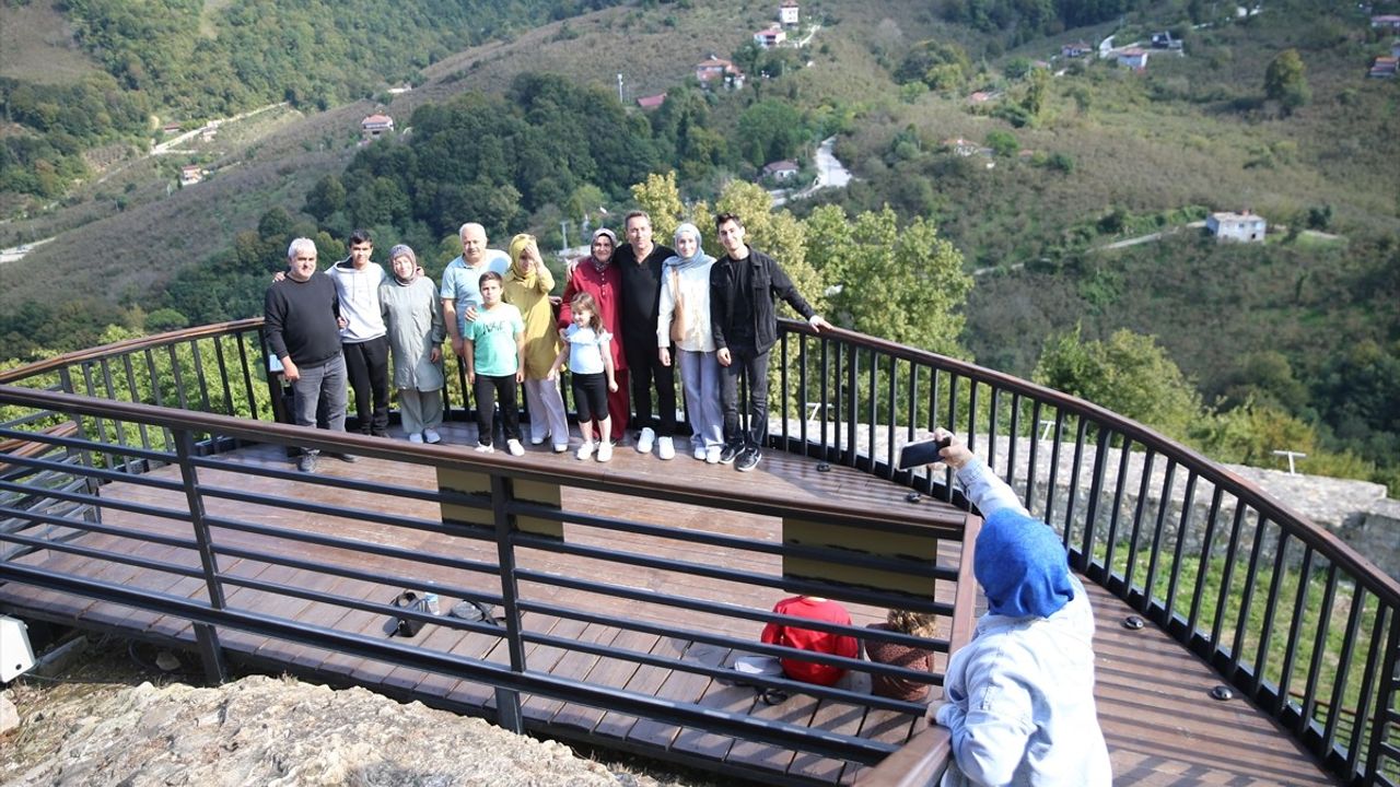 Ünye Kalesi: Tarihle Buluşan Doğa Harikası
