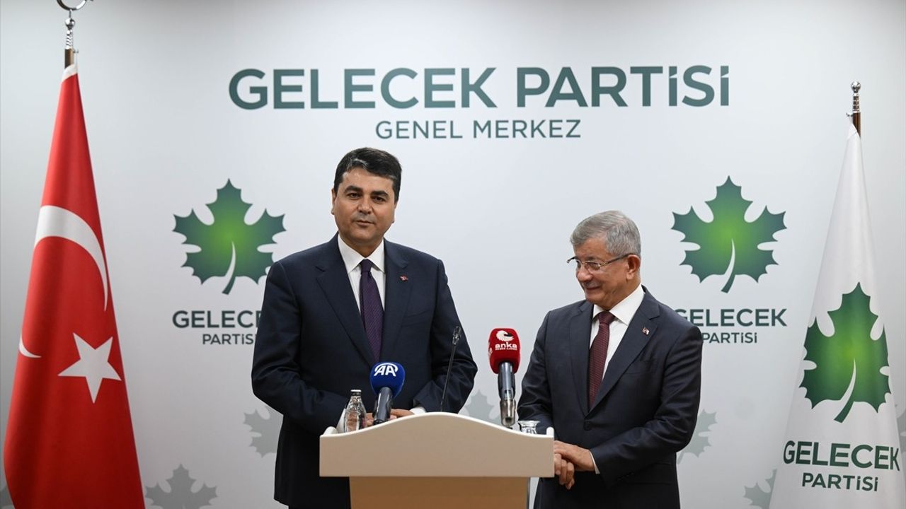 Uysal ve Davutoğlu'dan Önemli Görüşme