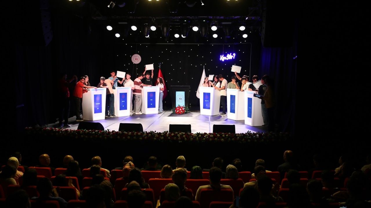Van'da Gençlik ve Spor Bakanlığı tarafından düzenlenen Kültür Sanat Yarışmaları başladı