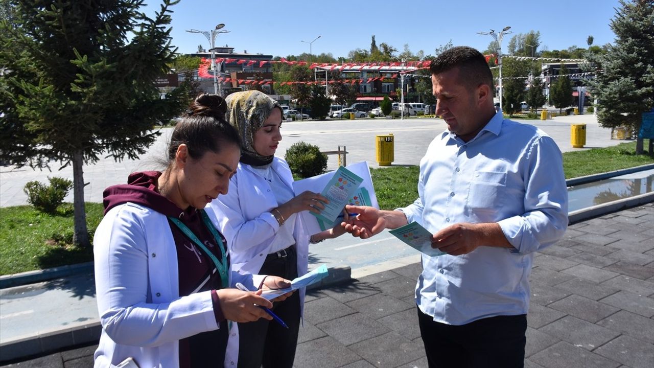 Van'da Mobil Sigara Bırakma Poliklinik Aracı Hizmete Girdi
