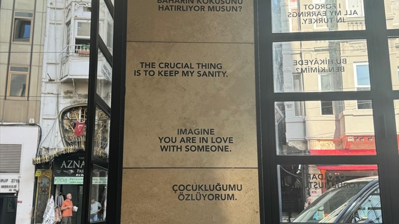Yapı Kredi Kültür Sanat Sezonu 'Baharın Kokusunu Hatırlıyor musun?' ile Açtı