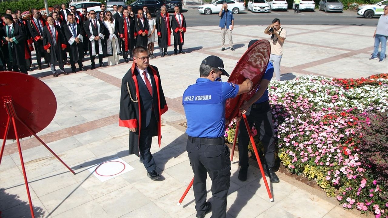 Yeni Adli Yılda Coşkulu Törenler