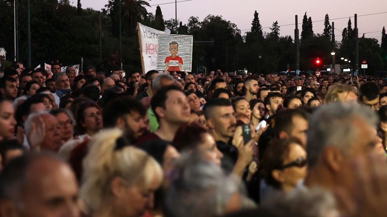 Yunanistan'da Tembi Tren Kazası Anması: Protestolar ve Arbede
