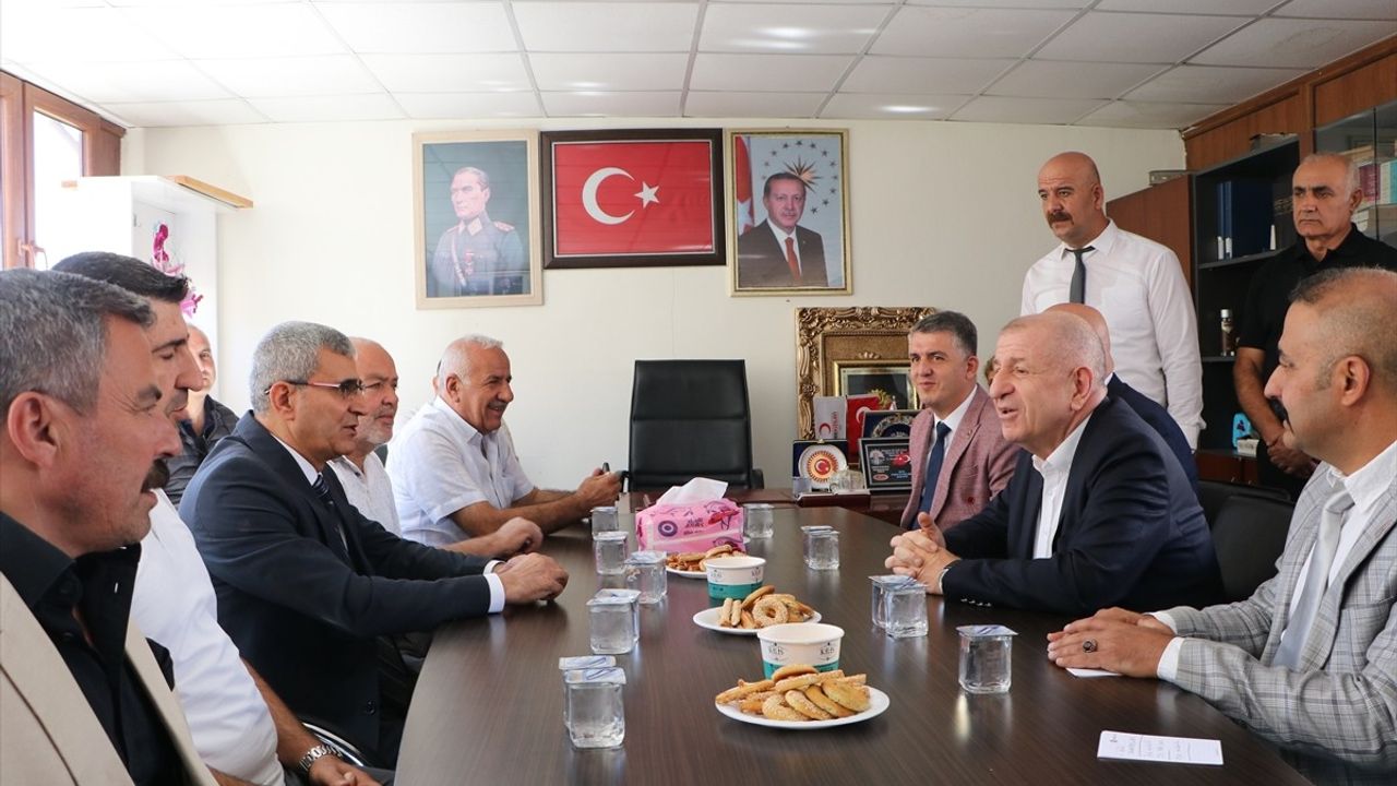 Zafer Partisi Lideri Ümit Özdağ, Kilis'te Temaslarda Bulundu
