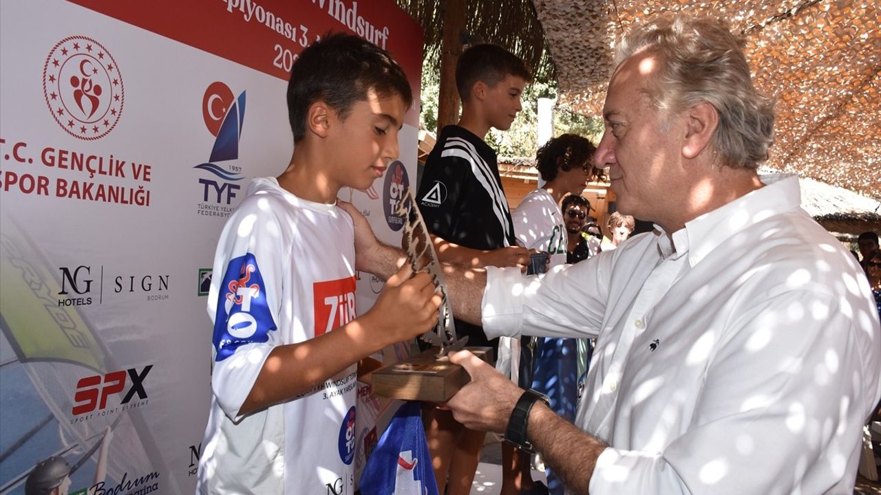 Züber TYF Windsurf Türkiye Ligi Şampiyonası'nın 3. Ayak Yarışları Tamamlandı