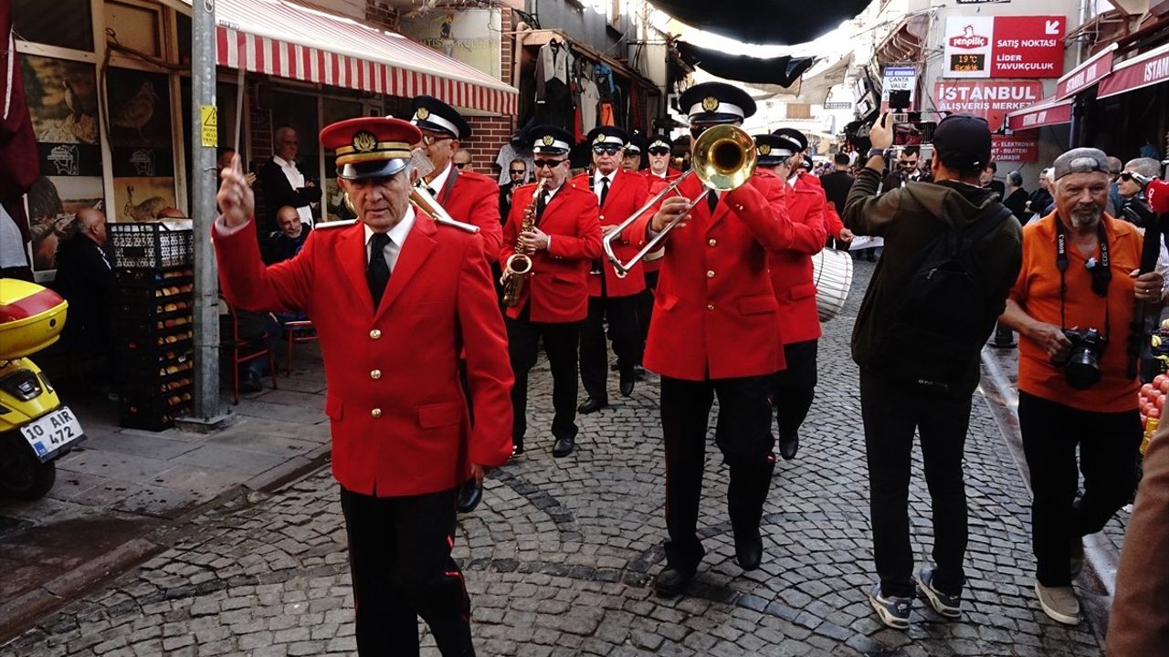 20. Ayvalık Uluslararası Zeytin Hasat ve Turizm Festivali Başladı