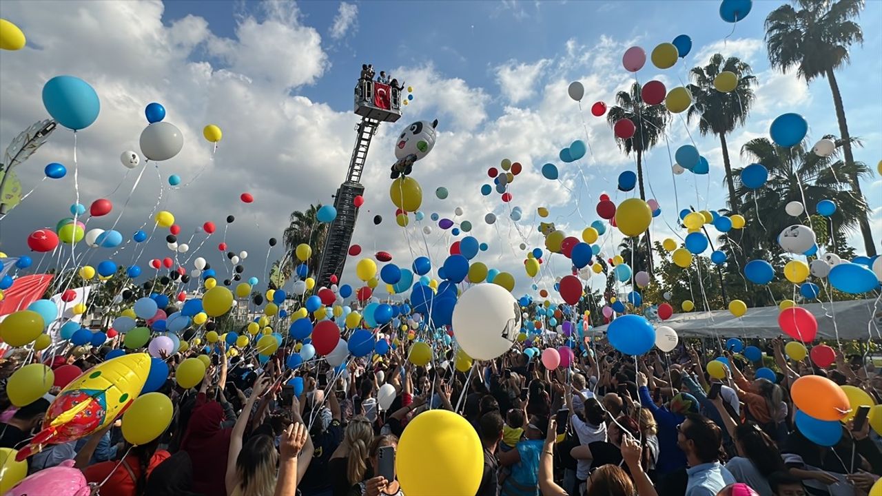 3 Yaşındaki Tamer Talha İçin Duygusal Balon Etkinliği
