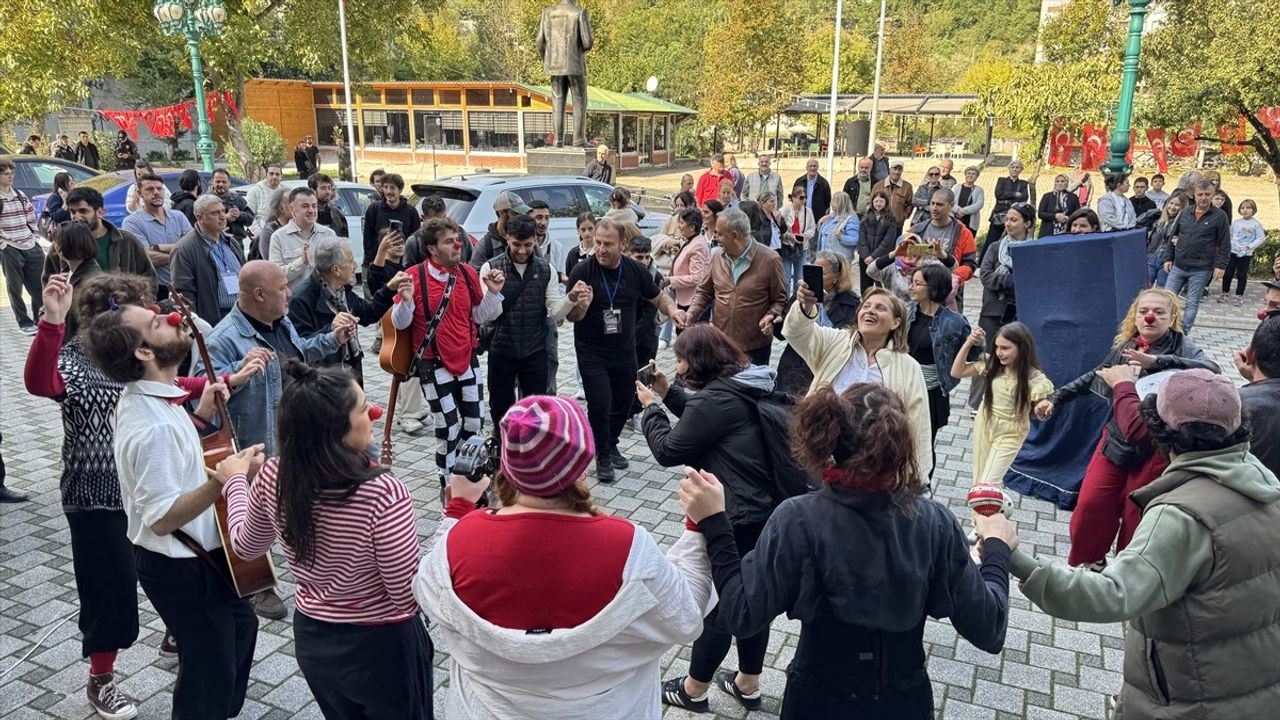 4. Borçka Uluslararası Tiyatro Festivali Başladı
