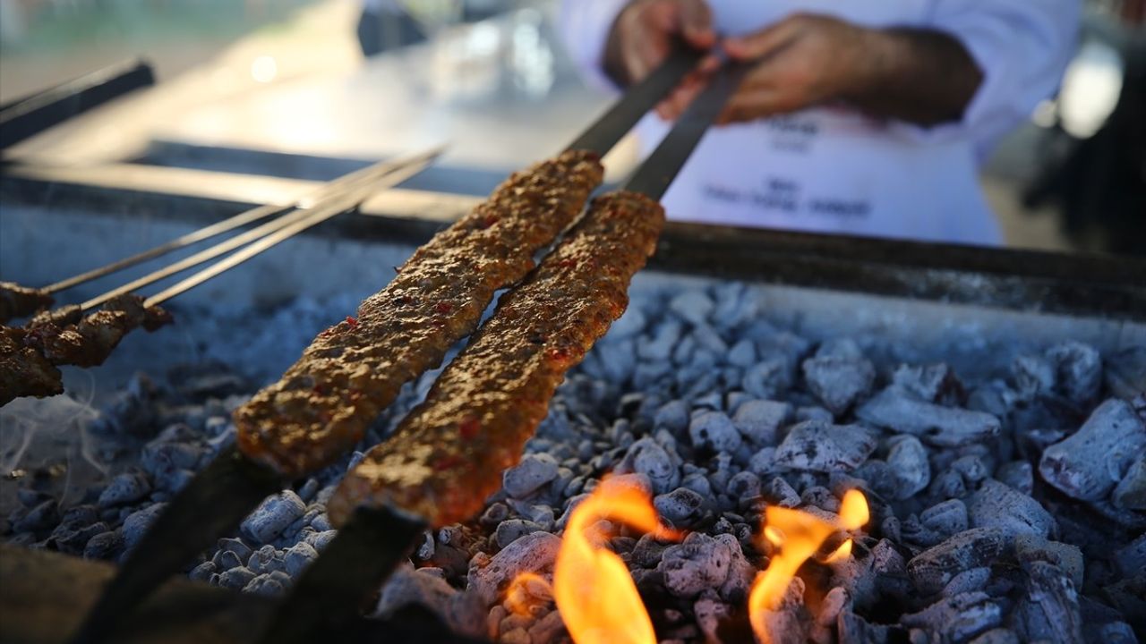 9. Uluslararası Adana Lezzet Festivali Coşkuyla Başladı