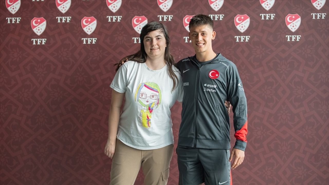 A Milli Futbol Takımı'ndan Otizmli Çocuklara Destek