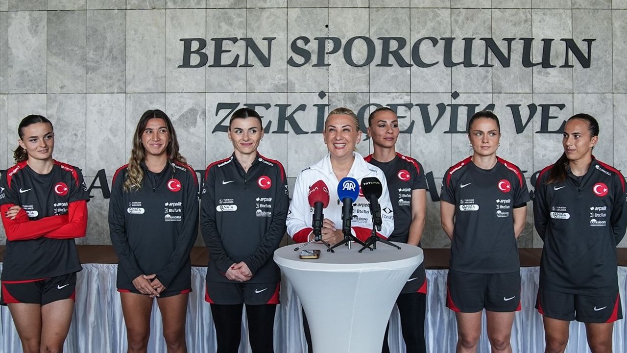 A Milli Kadın Futbol Takımından Kosova Maçları Öncesi Medya Günü