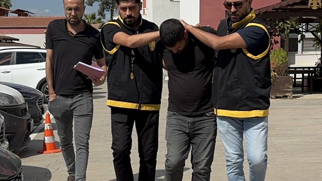 Adana'da Bıçaklı Kavga: Bir Kişi Öldürüldü, Zanlı Tutuklandı