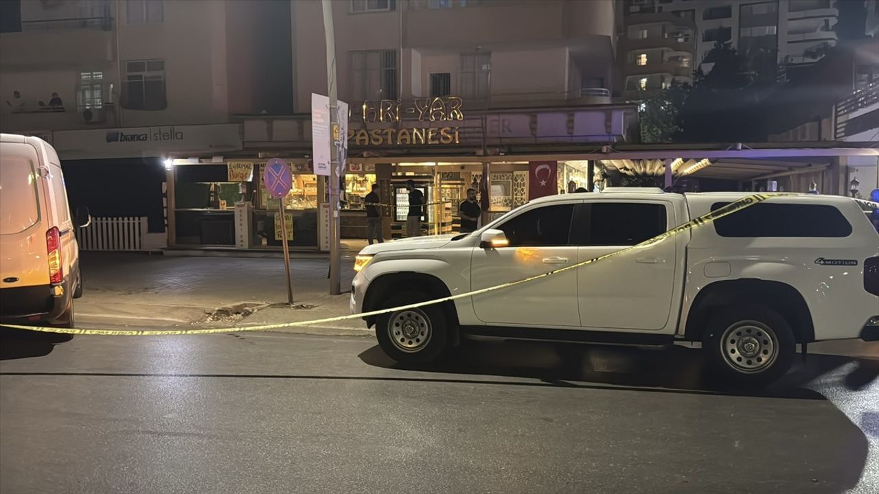 Adana'da Pastaneye Bom Yağdıran Şüpheli Yakalandı