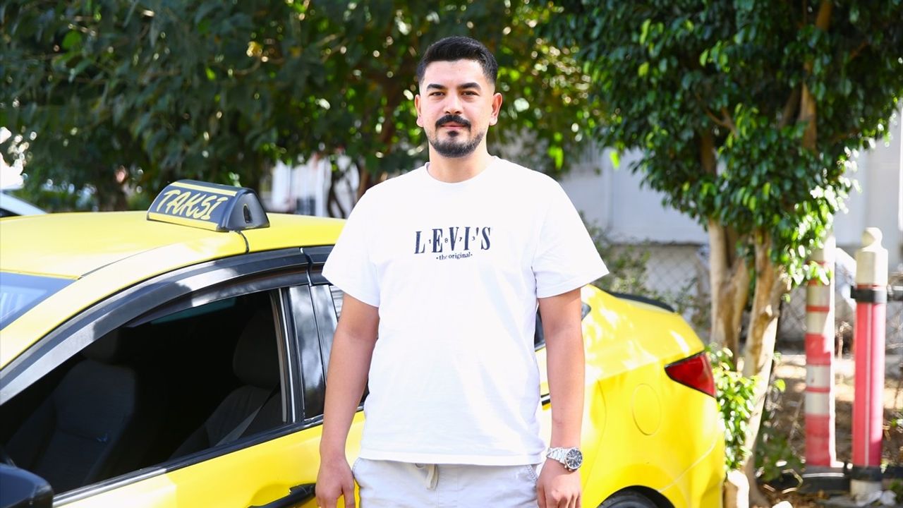 Adana'da Takside Doğum Olayı