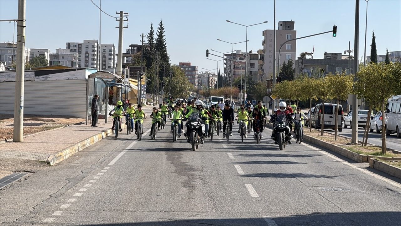 Adıyaman'da Bisiklet Turu ile Cumhuriyet Coşkusu