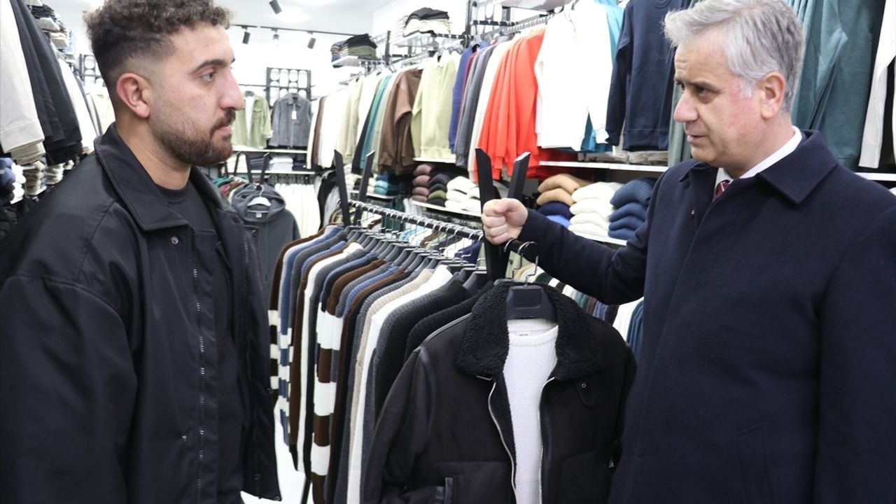 AK Parti Yalçın, Ağrı'da Esnafı Ziyaret Etti