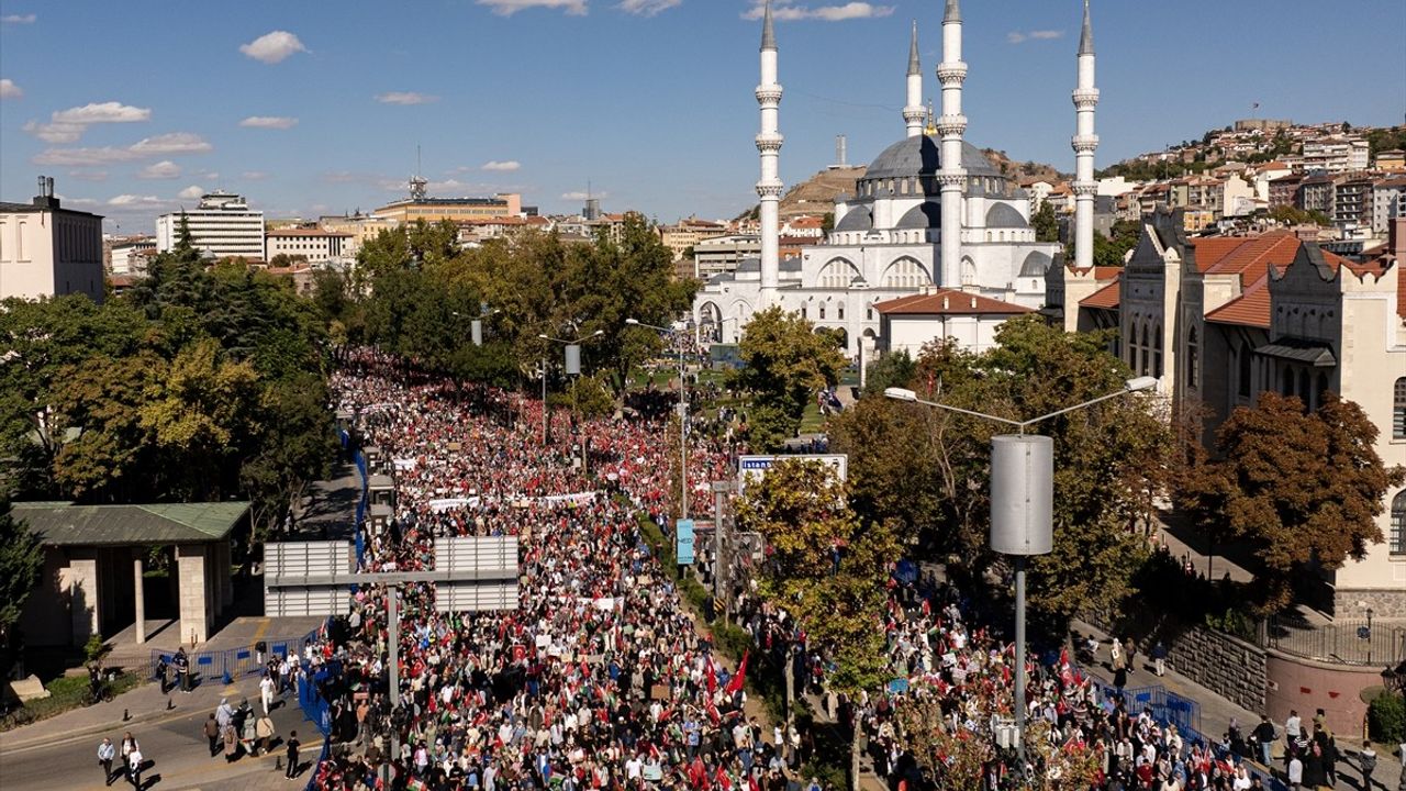 Ankara'da Gazze Kararlılık Yürüyüşü