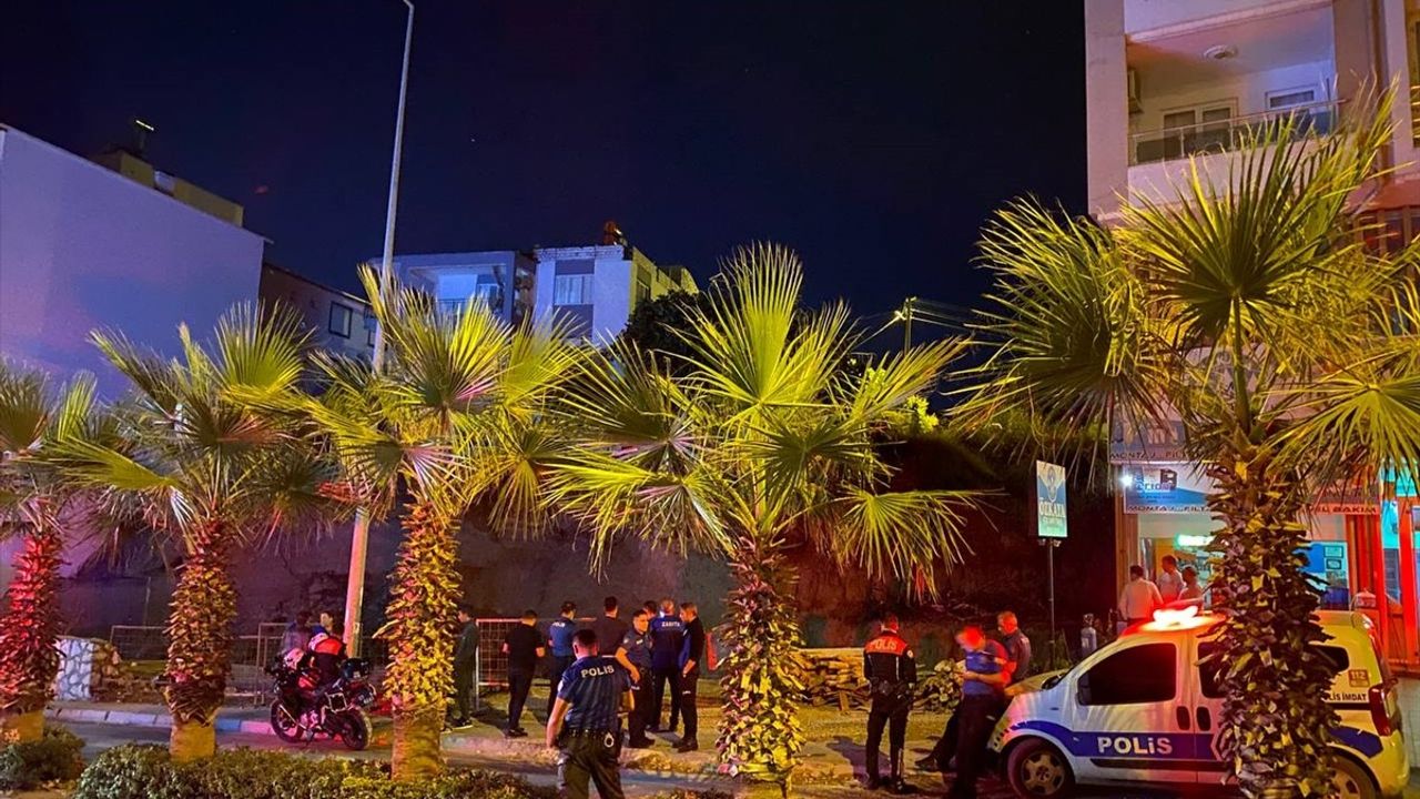 Antalya'da Göçük Olayı: Zarar Gören Ev Tahliye Edildi