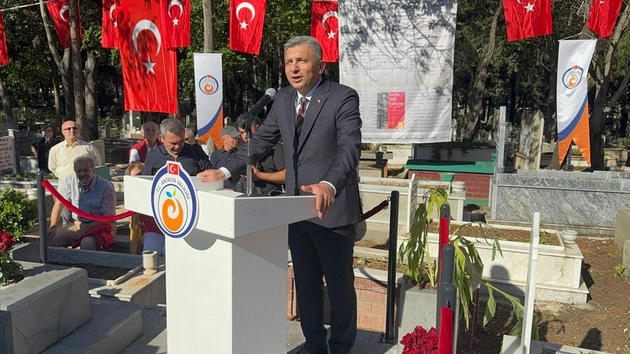 Antalya'da Yüzbaşı Mustafa Ertuğrul Aker Anıt Mezarı Açıldı
