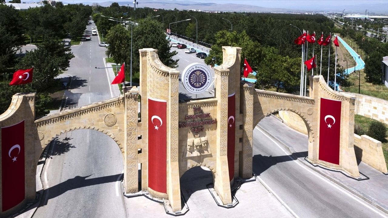 Atatürk Üniversitesi'nde Sınavsız İkinci Üniversite Kayıtları Devam Ediyor