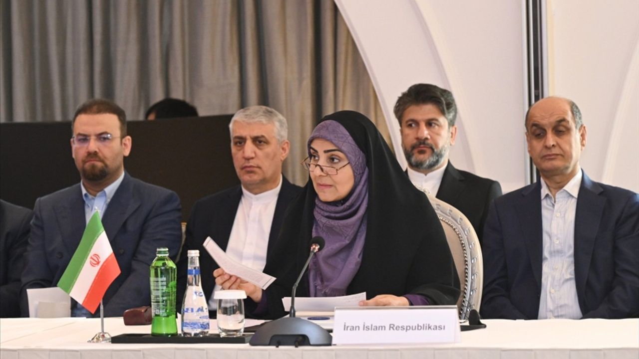 Azerbaycan, Rusya ve İran'dan Ulaşım ve Enerji İşbirliği