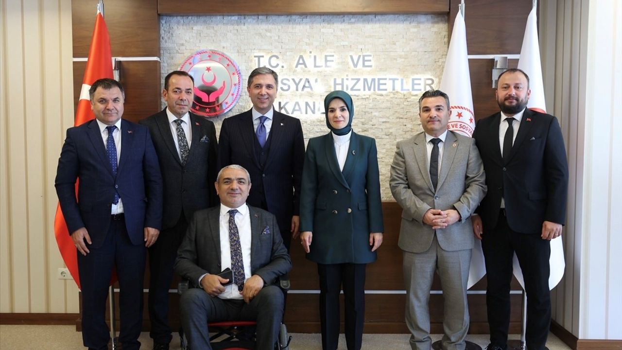 Bakan Göktaş ve Sırakaya, Sosyal Politikaları Değerlendirdi