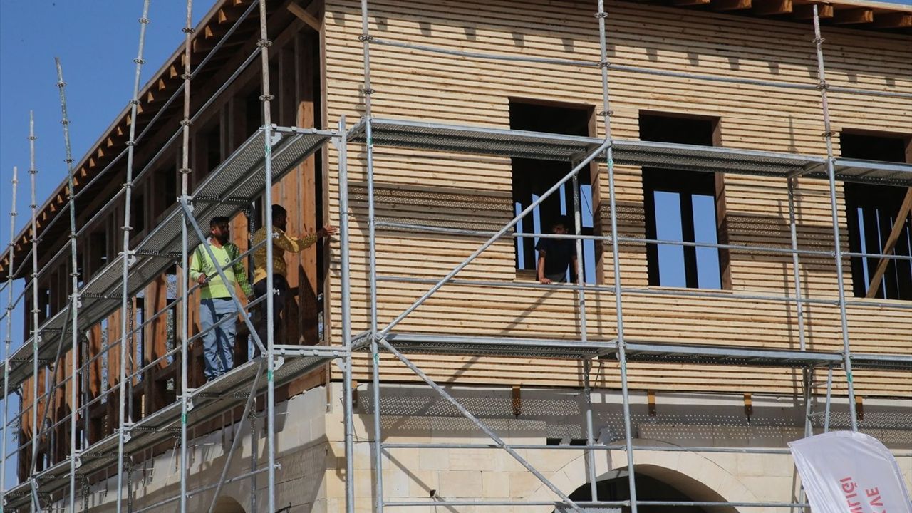 Bakan Kurum, Hatay'daki İnşaat Çalışmalarını Açıkladı