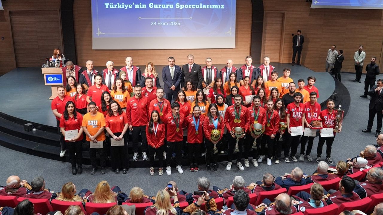 Bakan Tekin'den Barış Vurgusu: Eğitimde Farkındalık ve Eşitlik