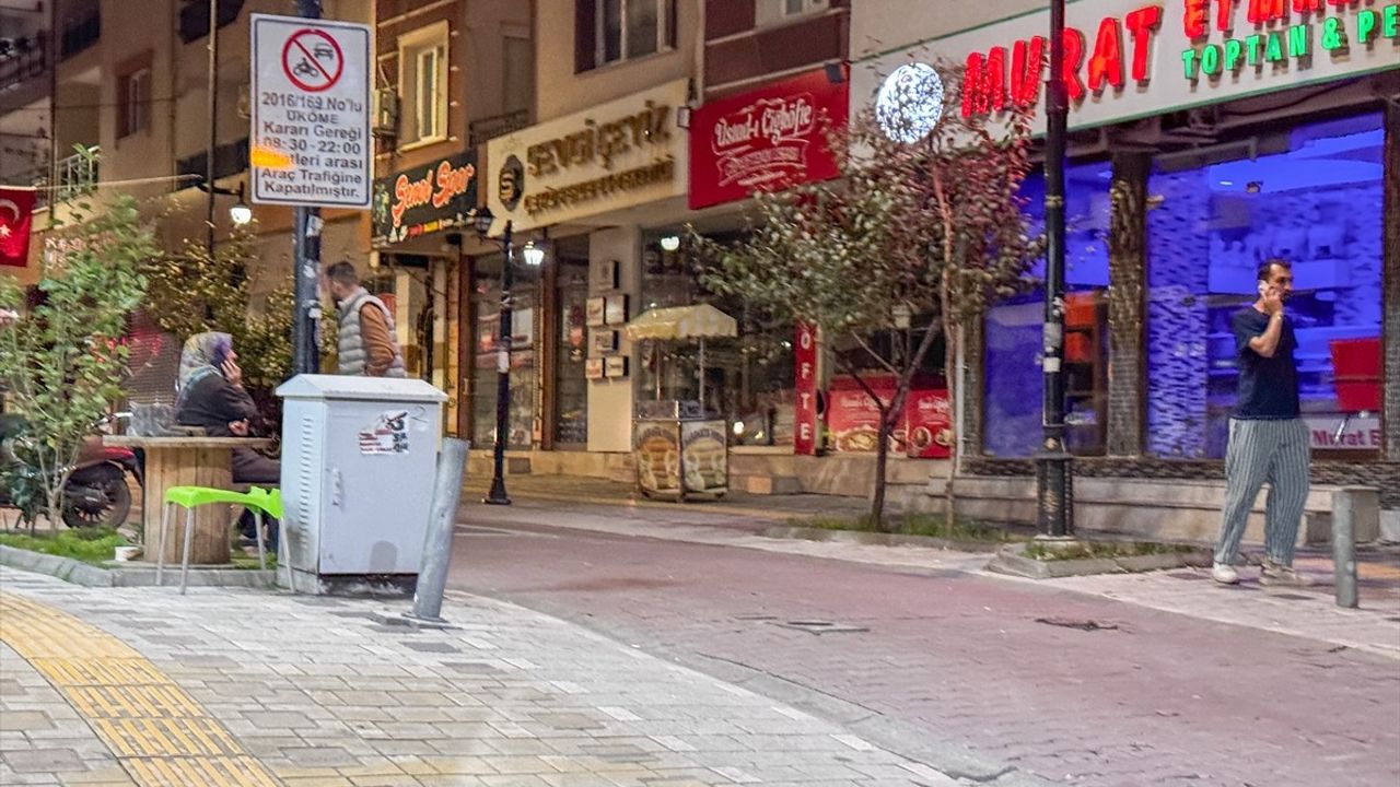 Balıkesir'de 6,1 Büyüklüğünde Deprem Gerçekleşti