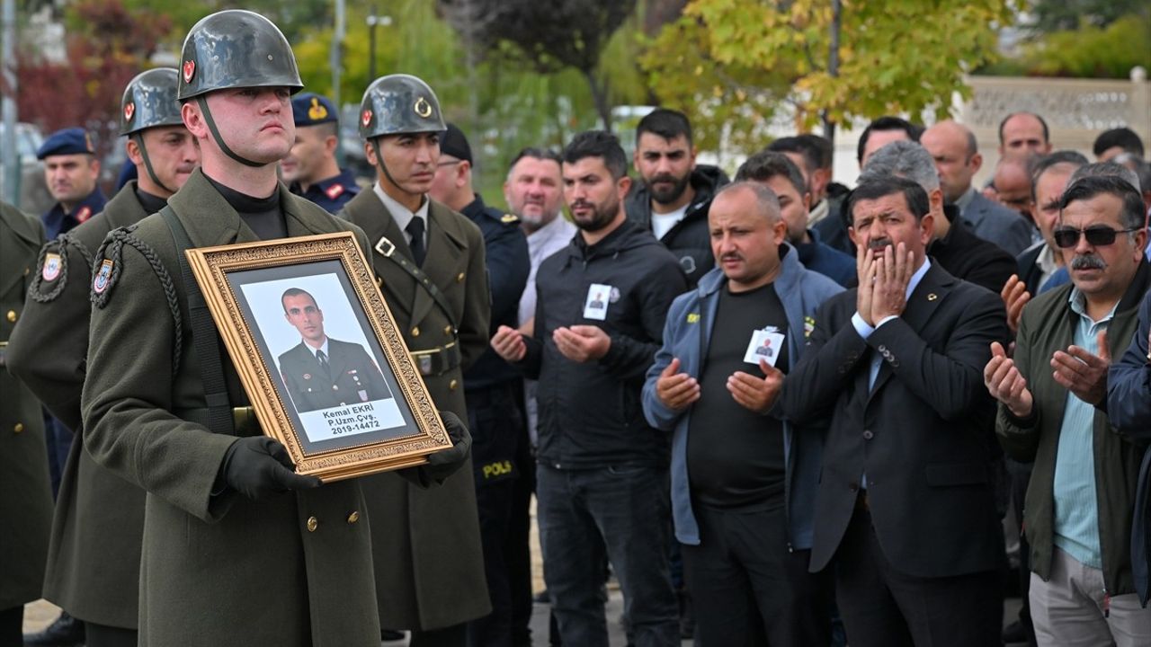 Balıkesir'de Uzman Çavuş Kemal Ekri'nin Cenaze Töreni Gerçekleşti