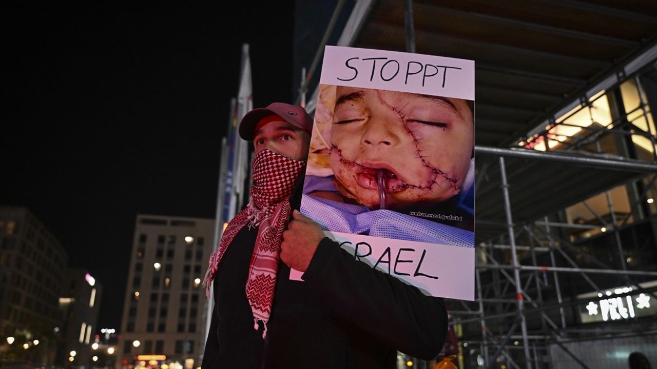 Berlin'de Küresel Sumud Filosu İçin Destek Gösterisi
