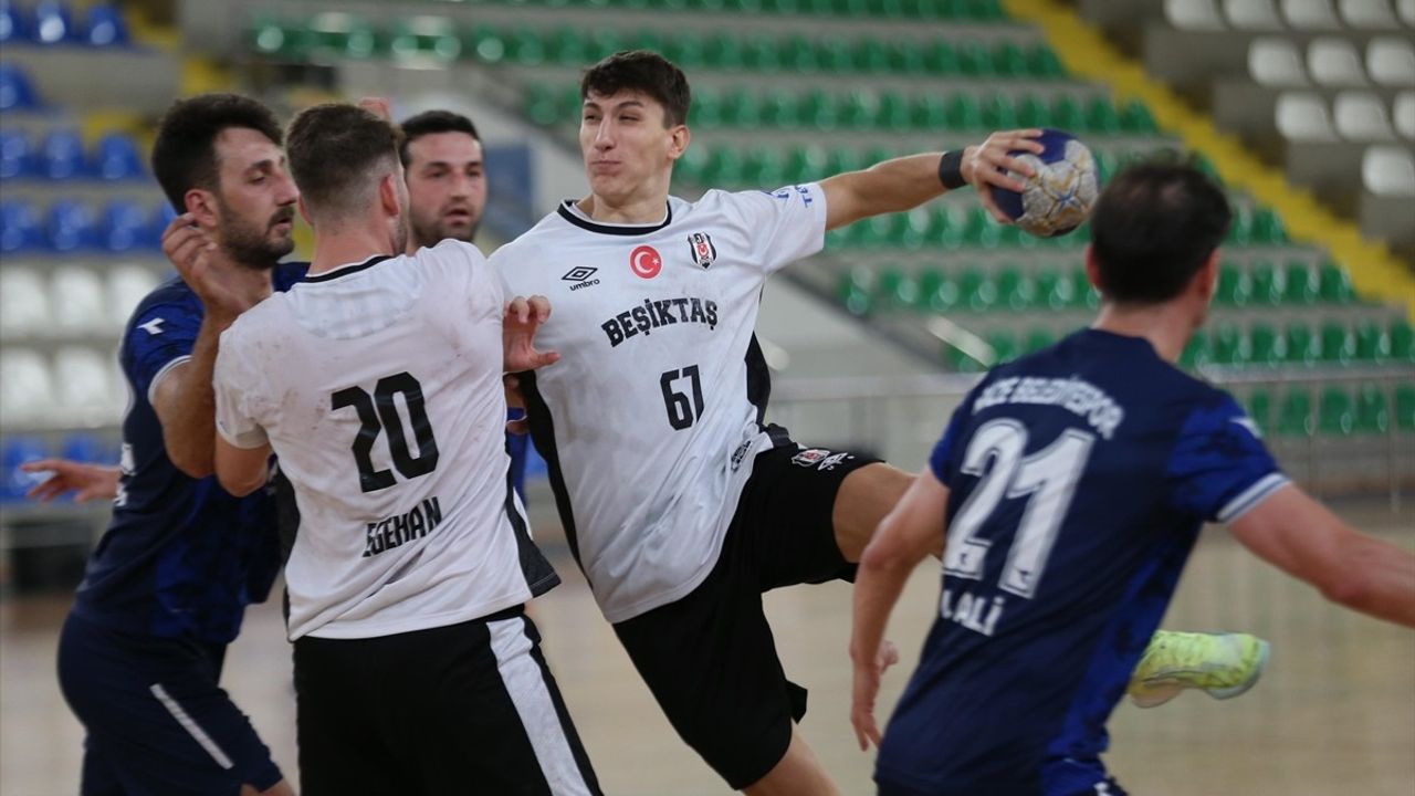 Beşiktaş Hentbolda Rize Belediyespor'u Farklı Geçti