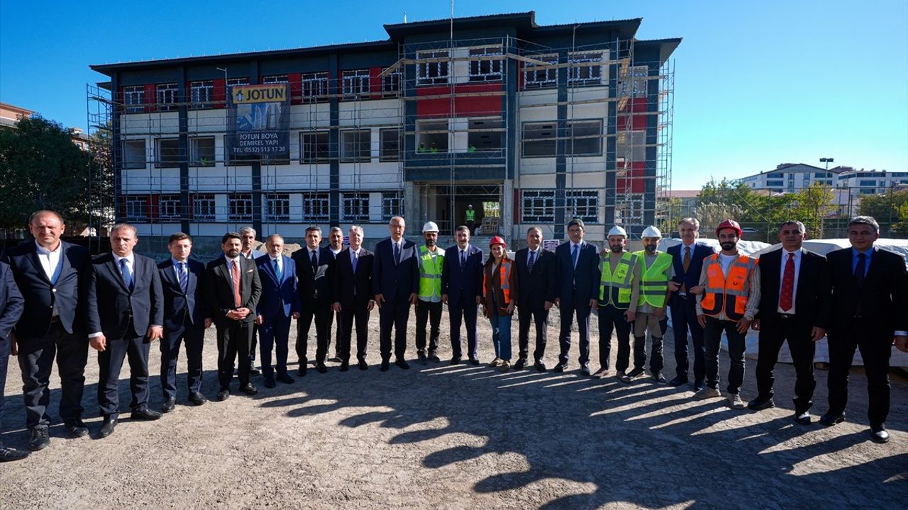 Bingöl'de Yapay Zeka ve Yatırımlar Üzerine Konuşmalar