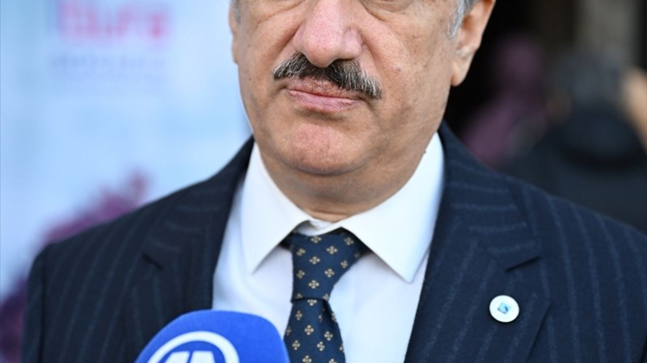 Boğaziçi Üniversitesi Rektörü Naci İnci'den Mezunlara Çağrı