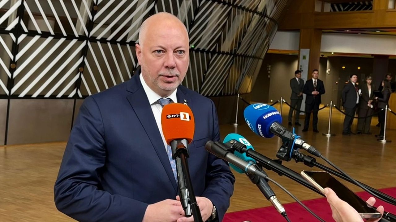 Bulgaristan Başbakanı Jelyazkov'dan Doğal Gaz Güvencesi