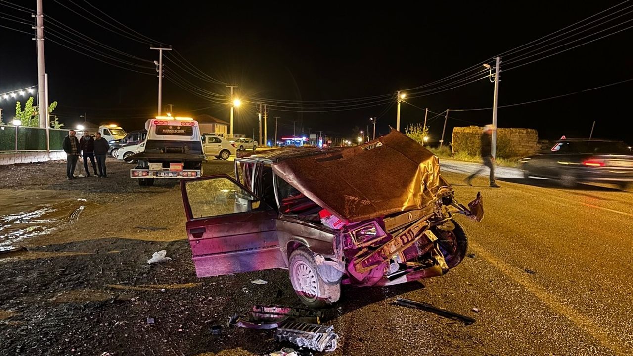 Çankırı'da Trafik Kazası: 9 Yaralı