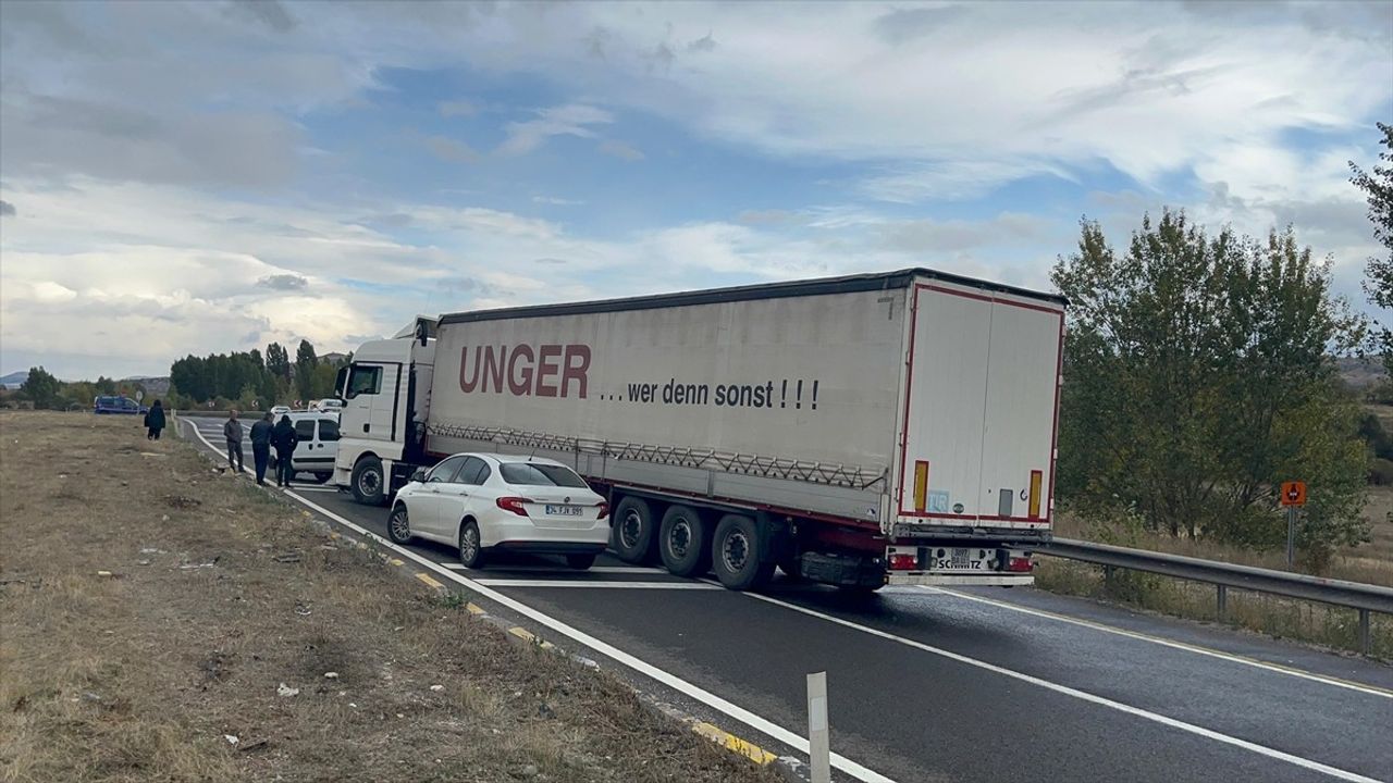 Çankırı'da Yaşanan Trafik Kazaları İstanbul-Samsun Yolu'nda Aksamaya Neden Oldu