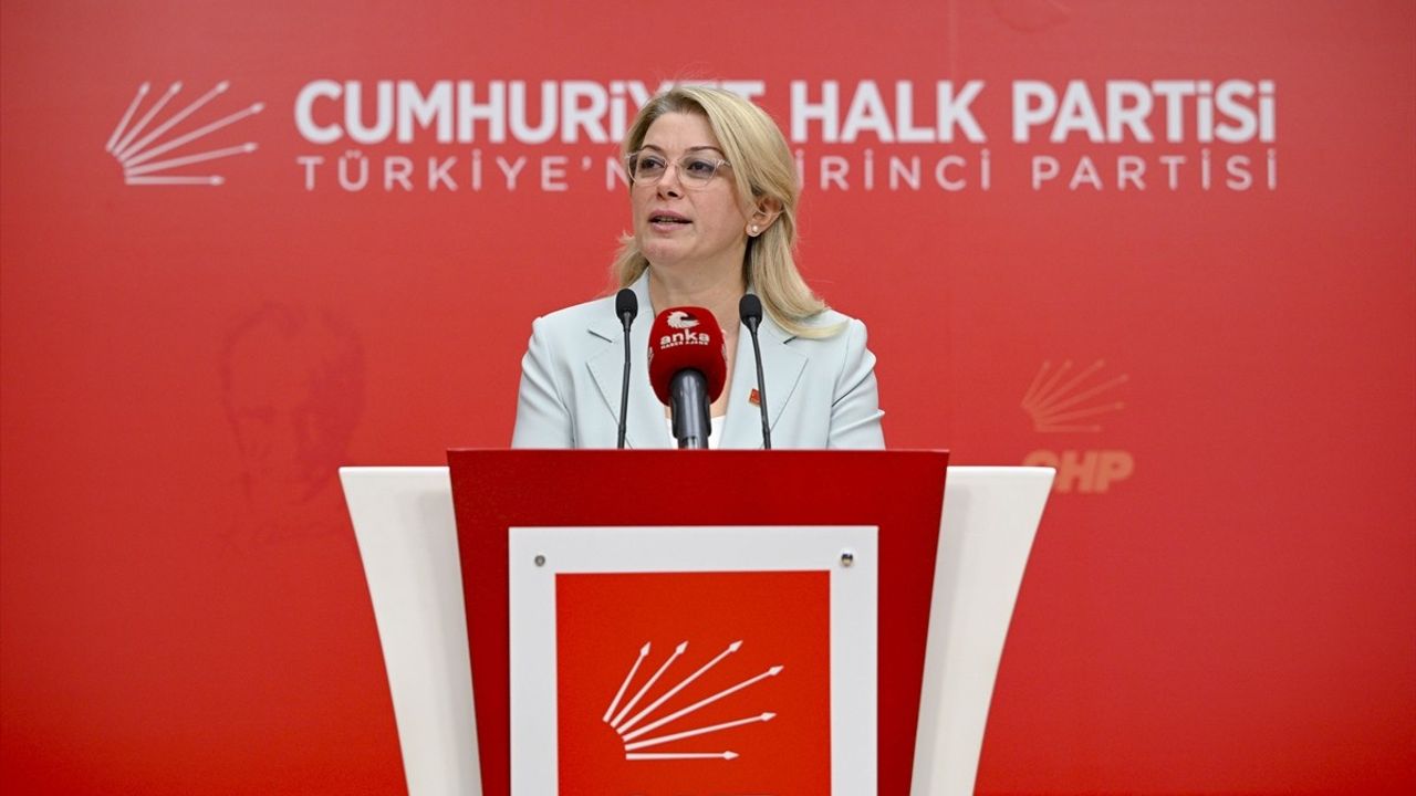 CHP Kadın Kolları Genel Başkanı Asu Kaya'dan Dünya Kız Çocukları Günü Mesajı